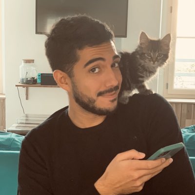 SofianeELASRI's tweet photo. À défaut d’avoir un perroquet…#NouvellePhotoDeProfil https://t.co/r3Zku4AdY9