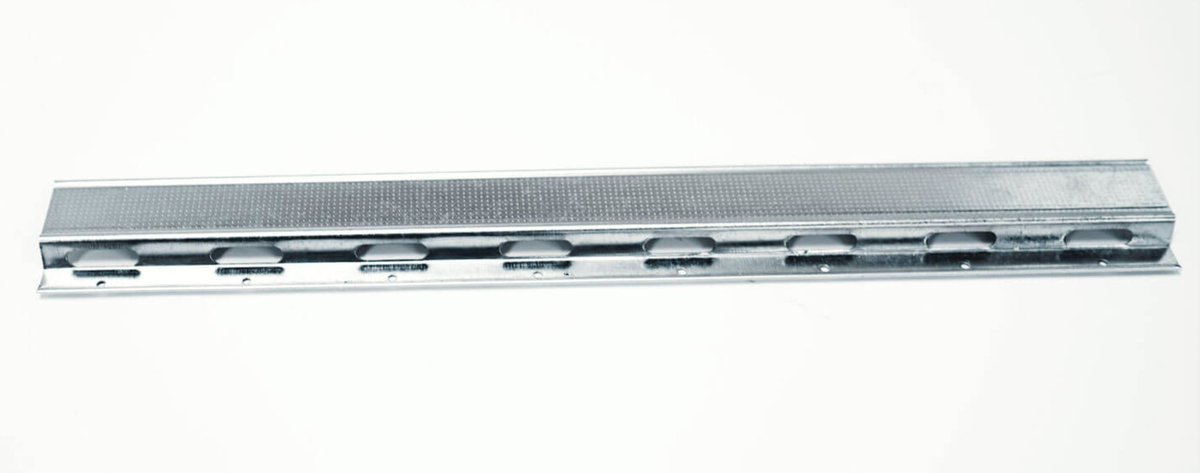 MetalDass's tweet photo. #DASS resilient channel significantly improves STC ratings when applied to walls or ceilings. By installing the one leg to our #steelstuds, the other leg then “floats” eliminating a direct connection between one side of the wall &amp; the other.
https://t.co/EMsL9Avh1K

#MetalStuds https://t.co/PZb1RwHUc9