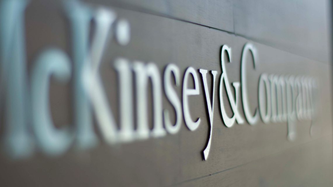 Today, for the second time this week, we have worked with McKinsey &amp; Co (Germany) on an interesting project for the luxury industry. 

It’s very interesting &amp; insightful to collaborate with industry professionals &amp; peers and work side-by-side.

#OakConsultancy #McKinsey #Strategy