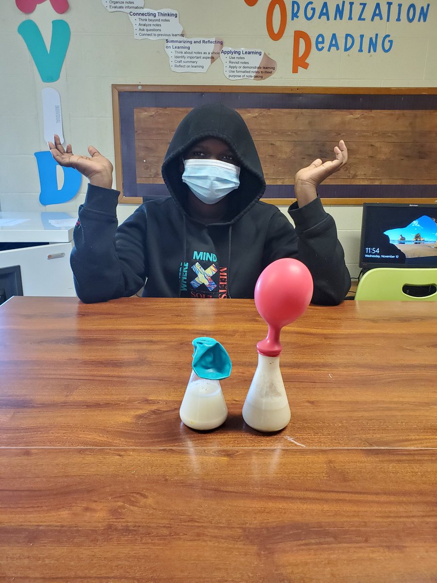 mrcanfield371's tweet photo. Inquiry in the classroom.  Why does yeast make bread rise? #avid #wicor @SCSDScience @SyracuseSchools https://t.co/RReguP5sPY