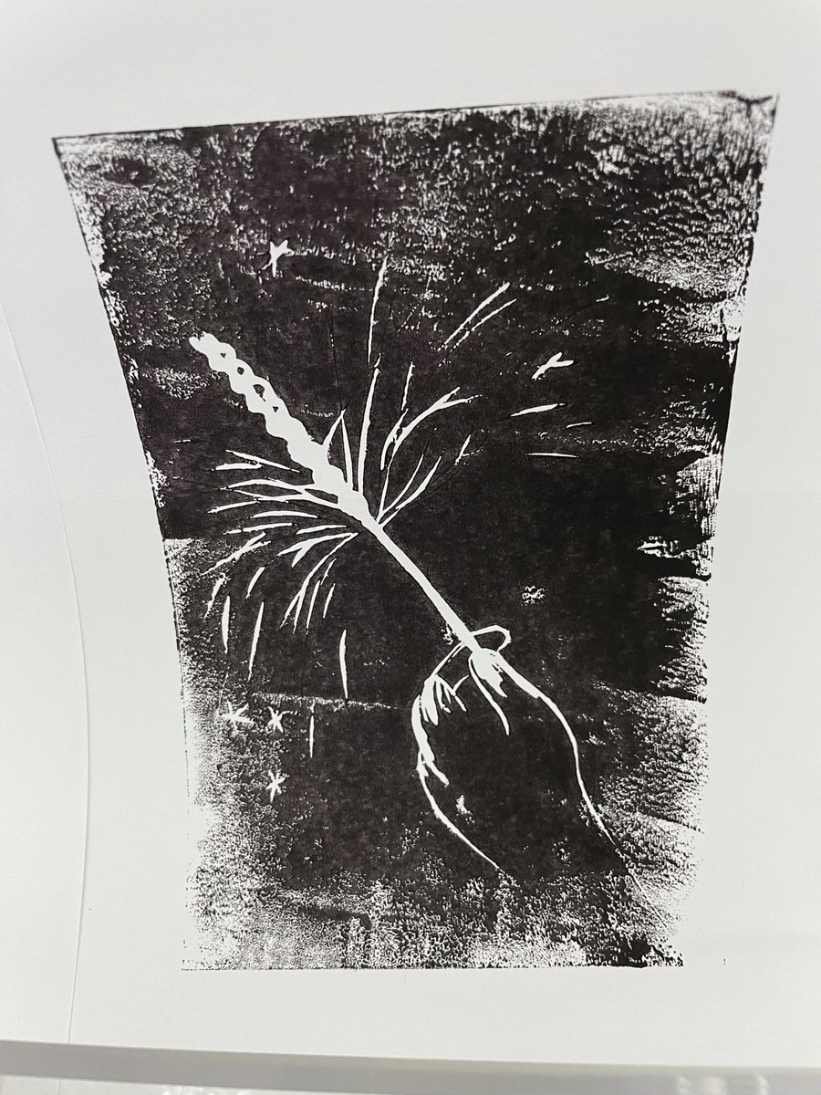 Meg_G_author's tweet image. The #inktober prompt for October 27th was #spark so I went with a #sparkler as who doesn’t like #fireworks ?

#inktober2021 #inktoberchallenge￼ #inktober2021spark #inktoberday27 #linocut #linoprint #linoprinting #4thofJuly #fireworksnight