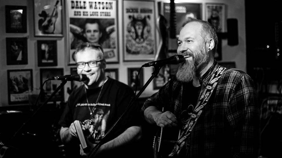 Tampere Rock City: Viekää minut baariin Kalevaan! – Pekka Myllykoskea juhlitaan Secret Sauceity Music Clubilla dlvr.it/SCL5f3