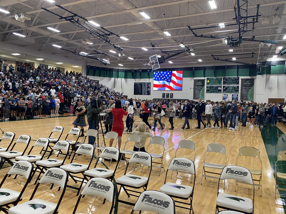 Daniel Clemens tweet media