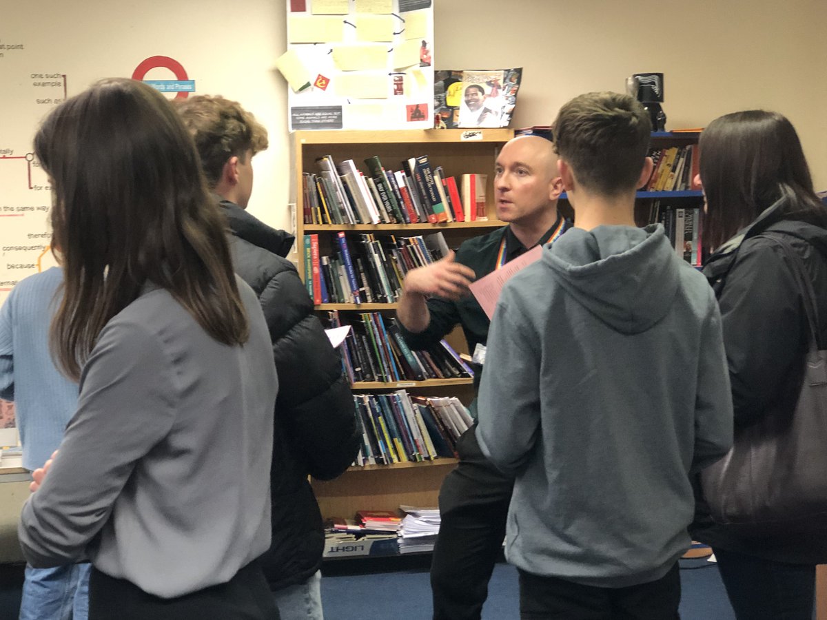 MoulshamHigh's tweet photo. Our @MHS6thForm @MoulshamHigh subject experts share details of the #Alevel #BTEC courses on offer. #OpenEvening #Outstanding6thForm https://t.co/6BnvsbzUin
