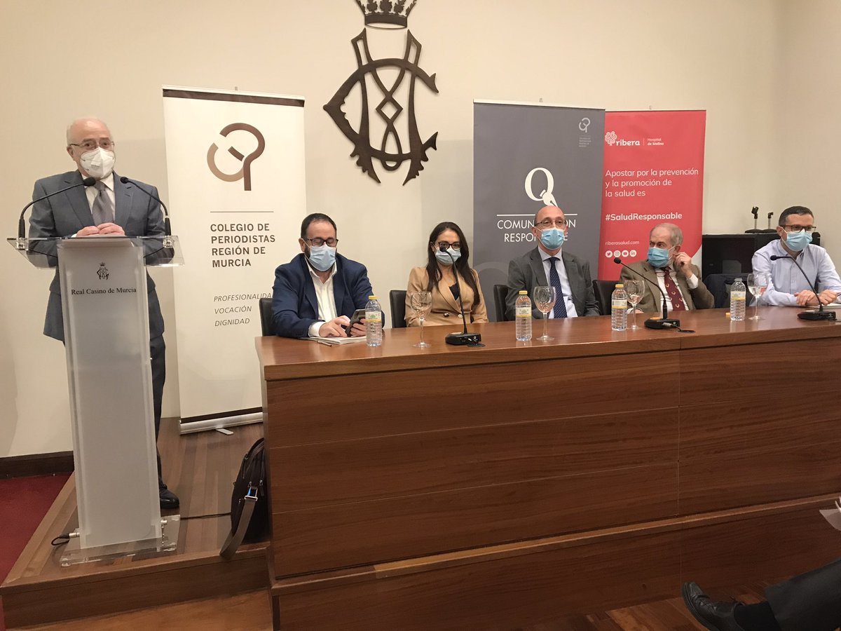 Hospital_Molina's tweet photo. .@ciudaddeciencia: los lenguajes periodístico y sanitario deben acercarse más para que la ciudadanía tenga acceso a una salud más responsable. Este #ForoComSalud nos enseña a comunicar a la ciudadanía cuestiones de #Salud.

#ComunicaciónResponsable #SaludResponsable https://t.co/A4uw4EvmDi