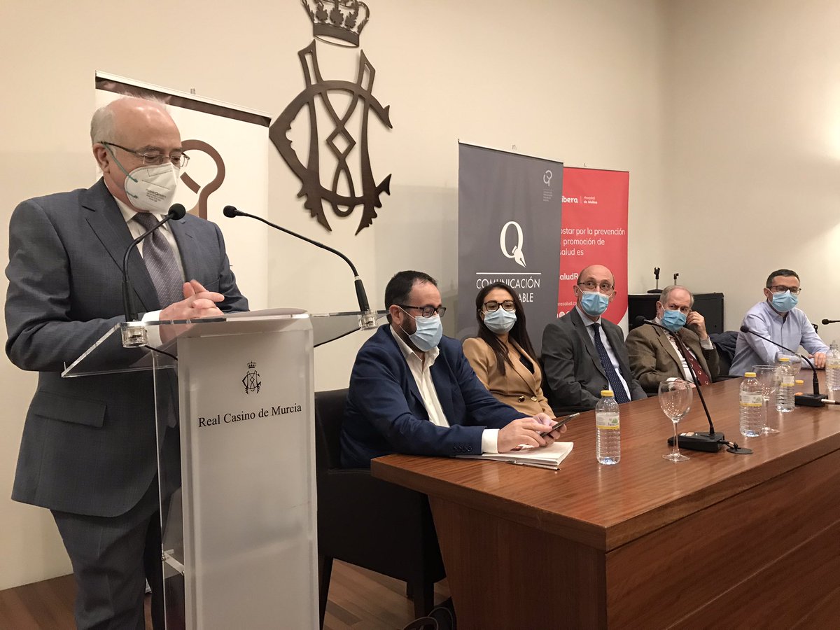 Hospital_Molina's tweet photo. .@ciudaddeciencia: los lenguajes periodístico y sanitario deben acercarse más para que la ciudadanía tenga acceso a una salud más responsable. Este #ForoComSalud nos enseña a comunicar a la ciudadanía cuestiones de #Salud.

#ComunicaciónResponsable #SaludResponsable https://t.co/A4uw4EvmDi