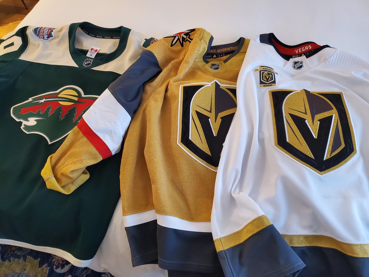 TTrice13's tweet photo. Today's attire for the game .. https://t.co/x5sxLEuA0F
