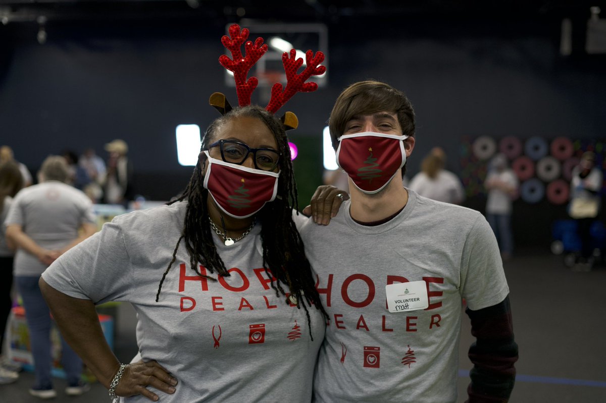 It’s the most wonderful time of the year because Affordable Christmas is upon us! 🎄❄️

Will you help us empower families in Tampa, FL this holiday season?

Learn More + Donate: christmasbycurrent.org/give 🎁

Thank you for being a #HopeDealer!

📸: <a href="/CBrickman/">Cade Brickman</a>