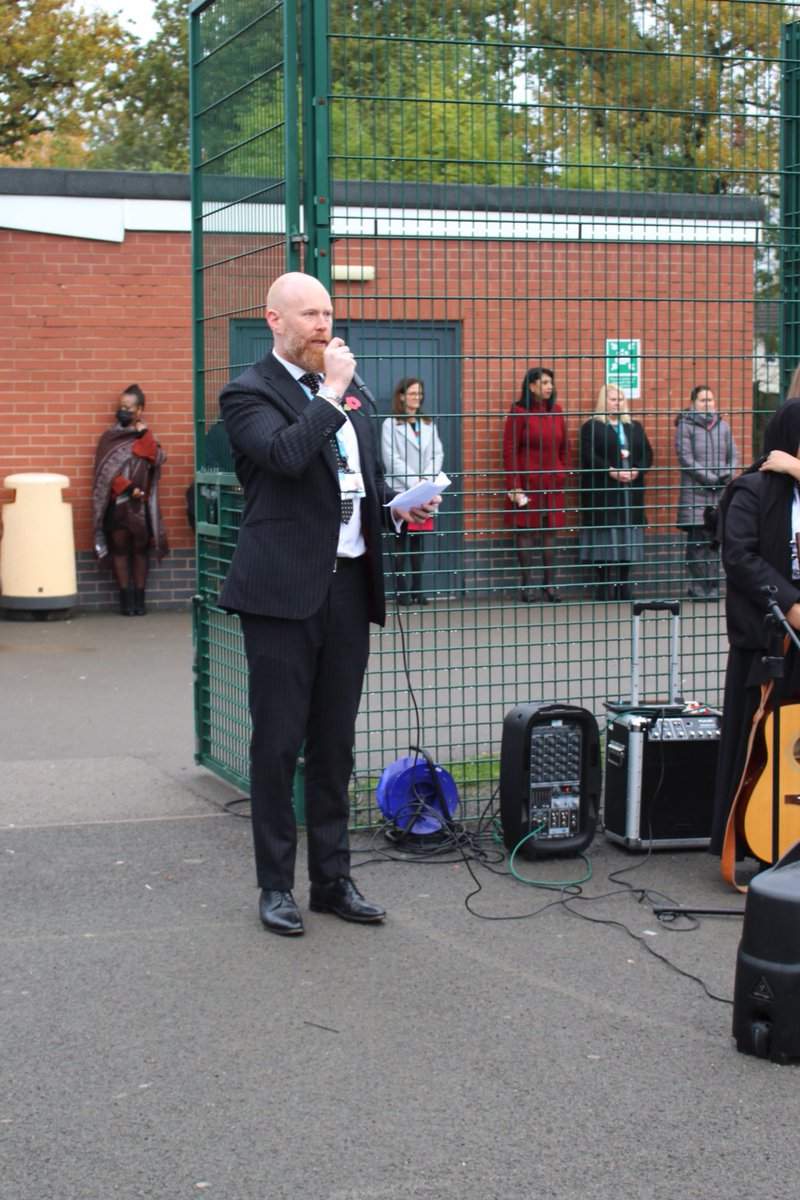 Ninestiles's tweet photo. We came together as a school community today to pay tribute to those who have fallen or been affected by the many wars that have taken place since 1914 #respect #RemembranceDay #RemembranceDay2021 #LestWeForget https://t.co/zWkhpR8Rv3
