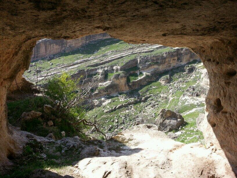 melfinans's tweet photo. #Ancient city in #Hasuni Cave,1.ND Centuries A.D. #Silvan #Diyarbakir Photo by Serhat Ceyhan https://t.co/Z5YxHojico