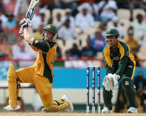 babal_amit's tweet photo. AUS vs PAK, 2 left handers, 2 T20 WC Semi Final game. Both bashed down PAK bowlers. 
PAKISTAN never ever gonna forget them now. @CricketAus
#PAKVSAUS #T20WorldCup https://t.co/EpbF9XcTqU