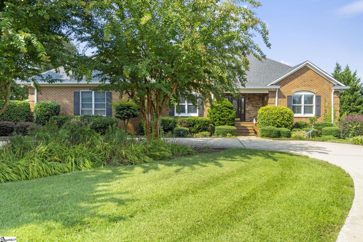 brucebachtel's tweet photo. Just Reduced!  $899,999.00, 3BR, 2BA, 58 Joan Drive, TAYLORS, SC 29687, Full Details https://t.co/ZynGMyqZba https://t.co/uUkRVJ75tC