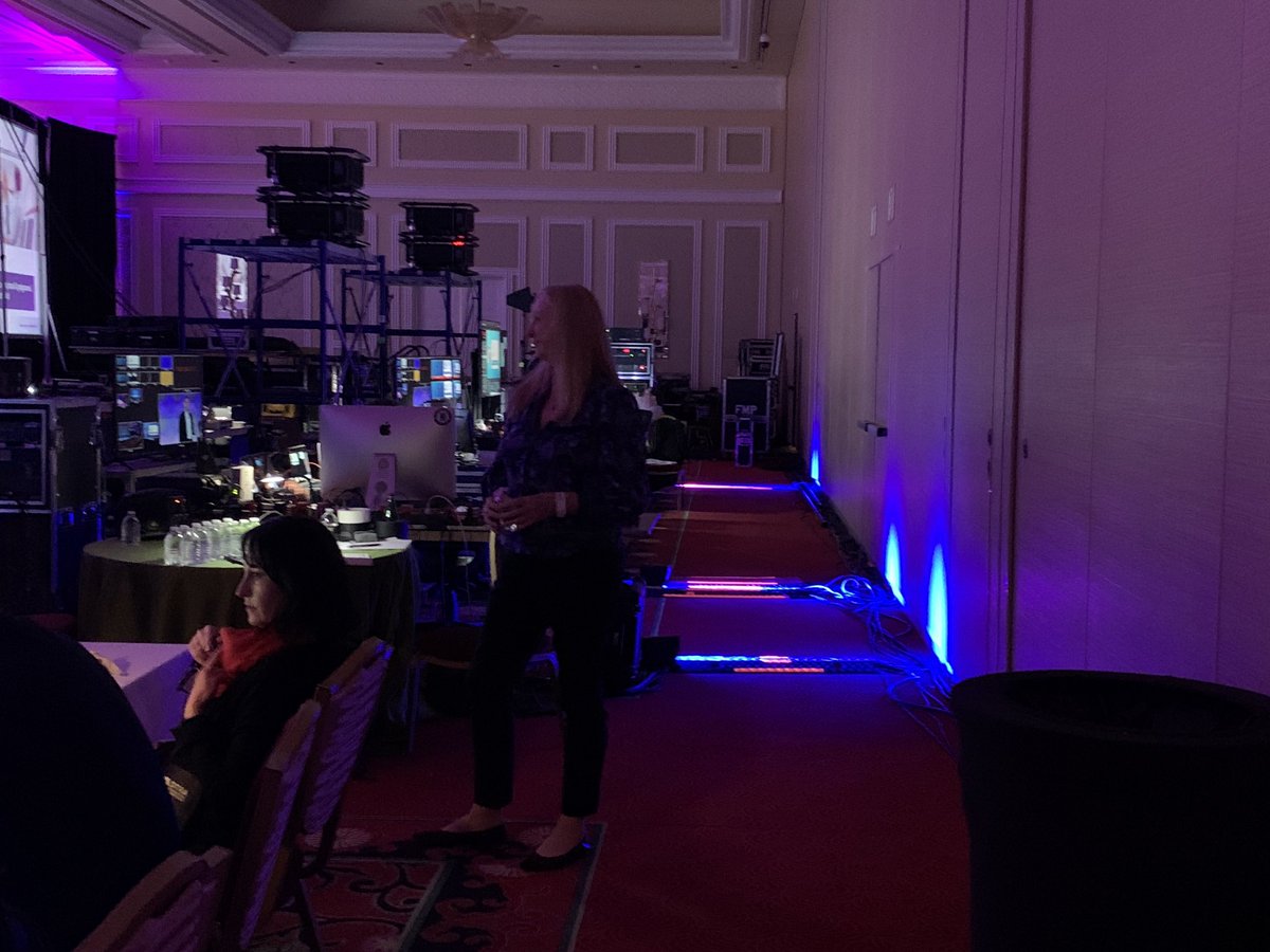 AliHoll75843881's tweet photo. #DTRA2021 #medable #dct ready to address a real live, face to face audience https://t.co/jxJGcOUcjO