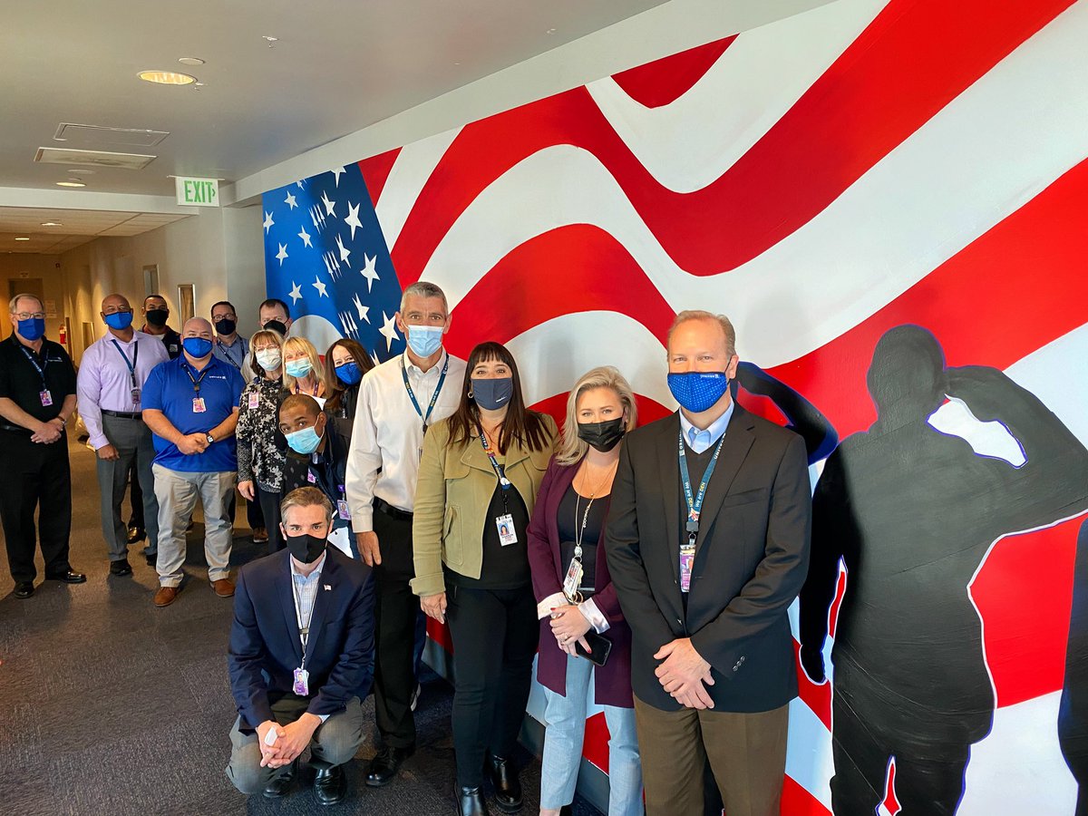 An amazing DEN thank you to our veterans! We support Green Beret and Purple Heart recipient Nate Kouhana in promoting his delicious Anthem Jerky product onboard our aircraft beginning 12/1, and unveiled a donated tribute mural to our active duty and veteran UA employee colleagues