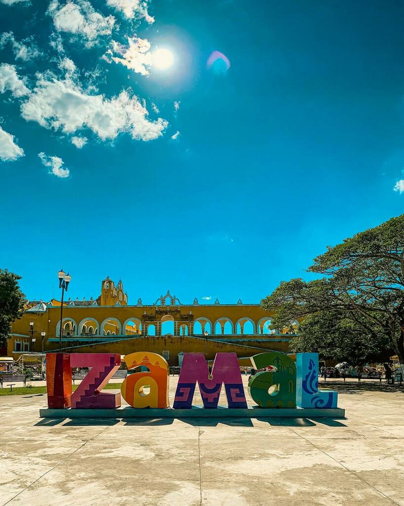 MrKao's tweet photo. Beautiful little town. #izamal #yucatan #mexico #ariaranita #wedding #adventure #travel #2021 https://t.co/4eSgNndcS7 https://t.co/fQFv9fGrvn