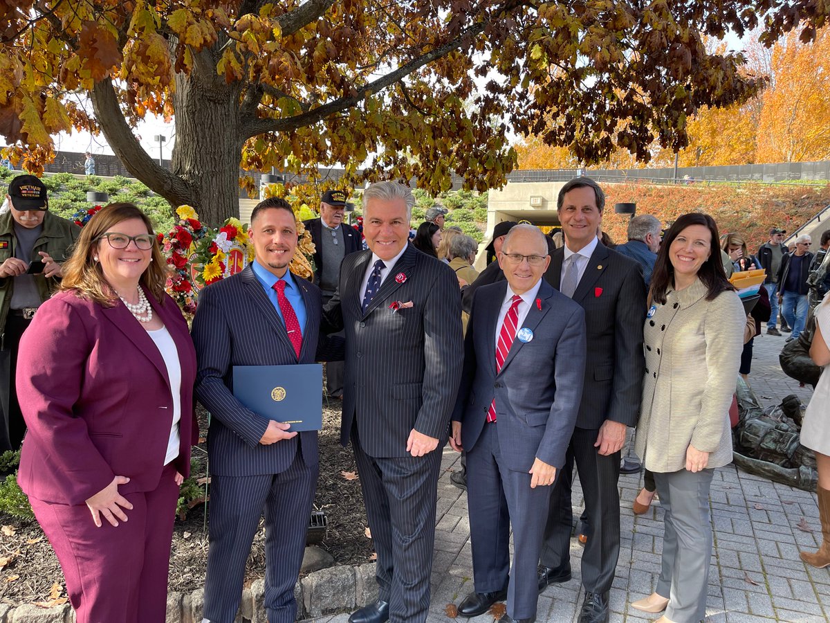 PeacockPrez's tweet photo. I was honored to accept the NJ Governor’s “We Value Our Veterans” Academia Award on behalf of @saintpetersuniv today at the NJ Vietnam Veterans Memorial in Holmdel, N.J. We are proud to receive this honor in recognition of SPU’s efforts to support veterans and military personnel. https://t.co/sNtApLtKT2