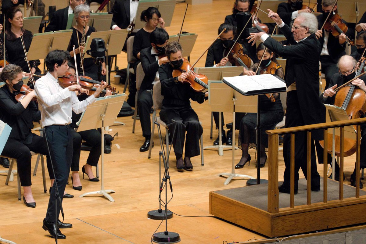 bosphil's tweet photo. Photo's from last night's concert of the Boston Philharmonic Orchestra conducted by Maestro Benjamin Zander with Stefan Jackiw performing Prokofiev's Violin Concerto No. 2. Photos by Hilary Scott #stefanjakiw, #bostonphilharmonic, #benjaminzander, #bostonphil, #prokofiev, https://t.co/um3pAEwZxr