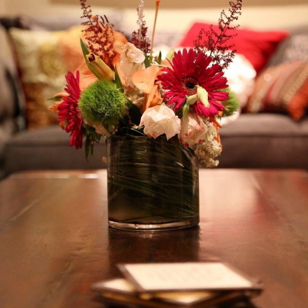 How Do You Decorate Your Sofa Table? bit.ly/3EC7YXW Sofa and coffee tables love to be the center of attention. Try placing an ornate vase at its centerpiece and fill it with flowers that compliment the color scheme of the room for an aesthetically-pleasing sight.