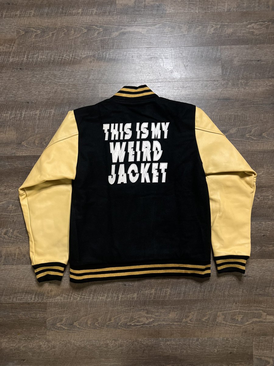 jahdavinci1's tweet photo. I made this varsity jacket and I’m tryna see if it can go viral! RT PLEASE🙌🏾#theweirdocollection https://t.co/dex0XXKjfm