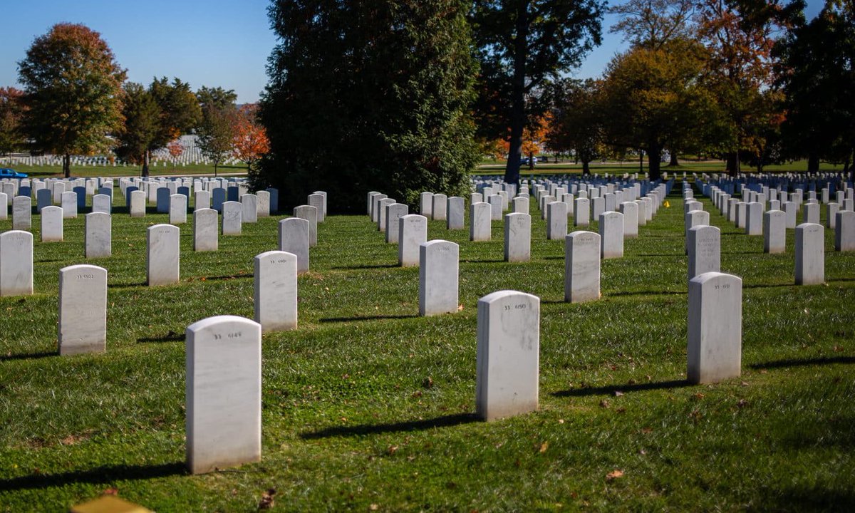 Happy to call DC home everyday, but especially on days like today. We are so close <a href="/ArlingtonNatl/">Arlington National Cemetery</a> and the opportunity to experience history and pay our respects. Happy Veteran’s Day 🇺🇸 Thank you all for your service 

#VeteransDay2021 #WashingtonDC #ArlingtonNationalCemetery