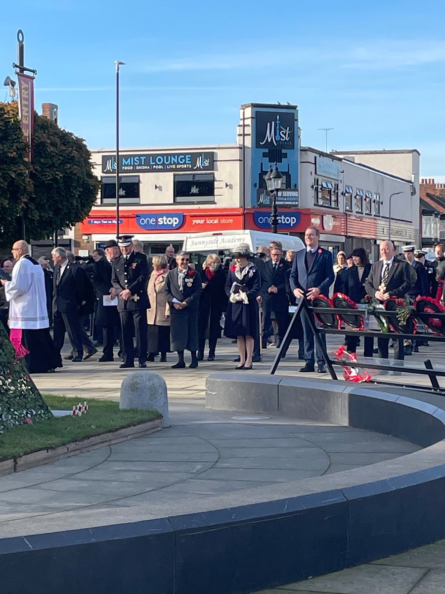 RTMAThigh's tweet photo. Some of our KS4 students were invited to lay poppies to remember the fallen on Remembrance Day. They showed respect and compassion. #LestWeForget #character #compassion #RemembranceDay2021 https://t.co/EoVgewbePI