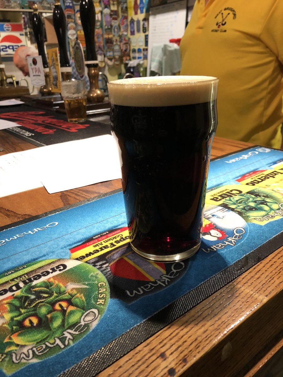 Beer on a school night 😳 <a href="/WBHockeyClub/">West Bridgford HC</a>