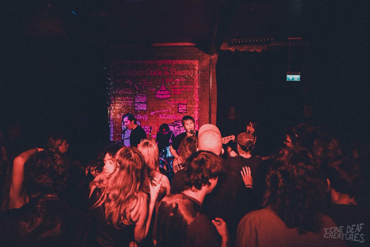 This Saturday we welcome @clwbfuzz Frankie Parris (of <a href="/rosehipteahouse/">Rosehip Teahouse</a> ) &amp; Fiasco to <a href="/TinyRebelCdff/">Tiny Rebel Bar Cardiff</a> 
50% of tickets now sold out, step to to guarantee entry! Ticket link in our bio 🤘🔥 x