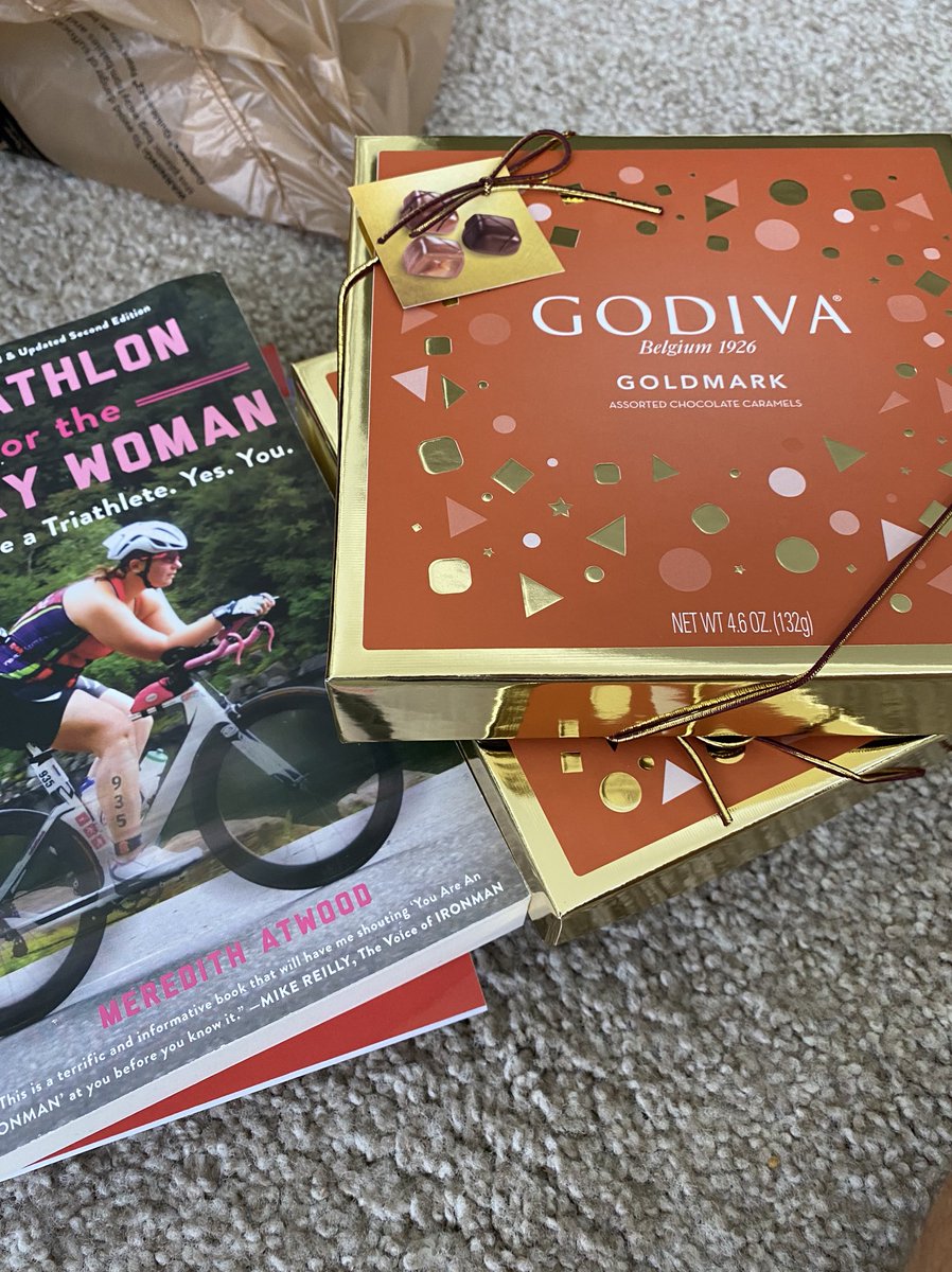 zmanruns's tweet photo. Chocolate & books for the best assistant #XC coaches π. Banquet tonite #NewHanoverHS https://t.co/yqqQXfw54O