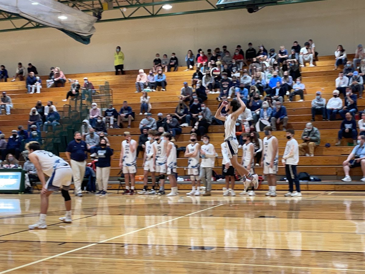 TrentowskiAD's tweet photo. Long Island Champions! @NYSPHSAA @SectXISuffolk @NewsdayHSsports @esm_csd @ESMSharkTank @ESMSharks state championship 11/20! https://t.co/bZQZwULFSu