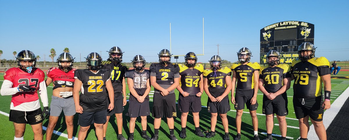 EEJacketPride's tweet photo. LittleJackets become YellowJackets!!!
🐝 🐝 🐝 🐝 🐝 🐝 🐝 🐝 🐝 🐝

Building New Traditions 🏆 Little League Jersey Day

Last practice before Round #1 of the Texas State Playoffs! One of 64 Teams in the State of Texas still Standing!
@vcardenas32 #BuildingChampionsEE https://t.co/FGJwqKlHDU