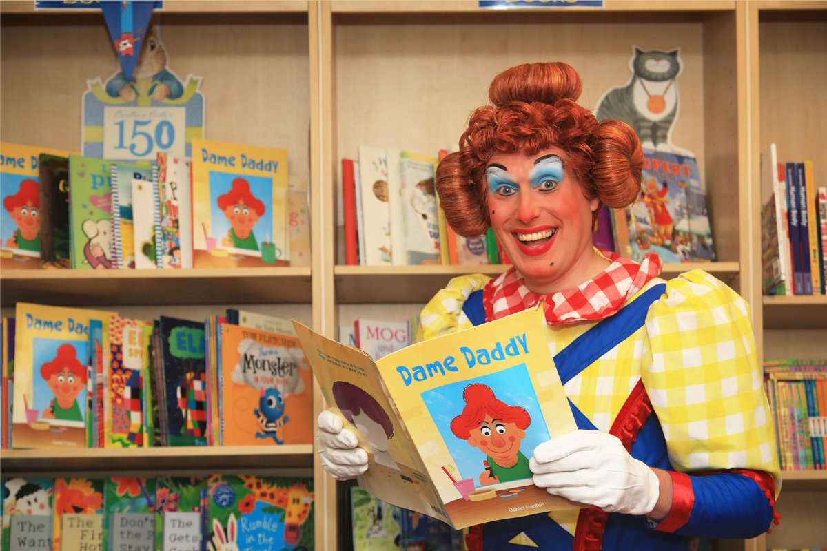 Just some bloke in a wig peddling books! #panto #pantomime <a href="/BecclesPanto/">becccles panto</a>