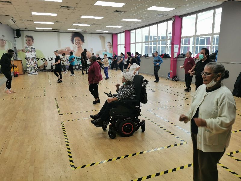 aNCommunity1's tweet photo. Join us every Friday for our Get Active Get Healthy programme at Newham leisure centre.
If you live in Plaistow and are over 35 then come join us at 11:00 for a free weekly workout.
Contact Joanna.sniegucka@newham.gov.uk or call 0203 373 0859 to register
#activeNewham #GAGH https://t.co/XjOBKfJxTa