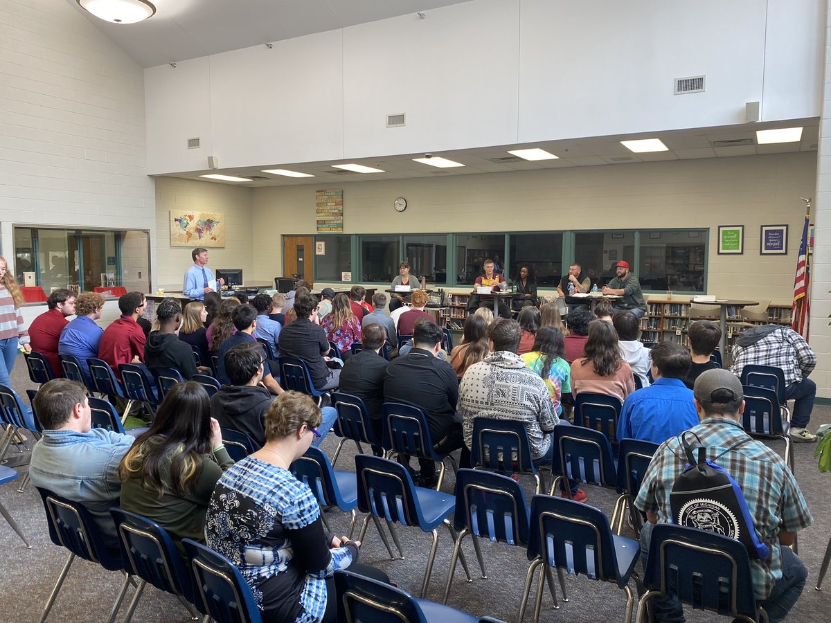 Happy Veterans Day!  We are honored to have our Veterans panel speak to our students at our College and Career Fair today!