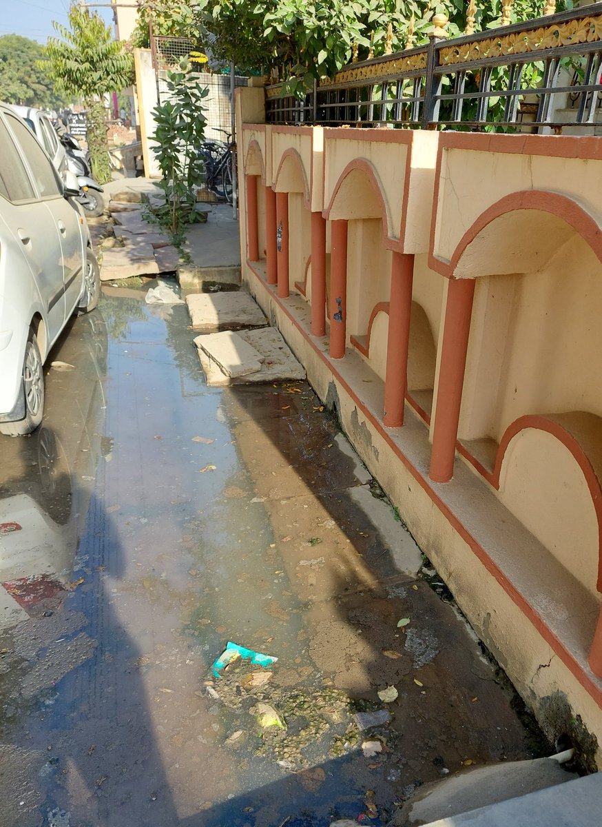 Swapnil311284's tweet photo. Active Citizen shared a complaint with you.
@swachhbharat @SwachhBharatGov Please help to make swach bharat..Raised complaint but no action😰
https://t.co/nT5iCCtHMG https://t.co/RblTq1dAV6