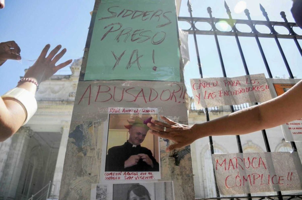 RED92cadadiamas's tweet photo. ⚖️🗣️ #PolicialesRED92 | #LaPlata |
👉El cura Raúl #Sidders finalmente irá a juicio oral en la causa por abuso sexual
El juez de Garantías Agustín Crispo aceptó el pedido de elevación a juicio oral de la causa formulado por el fiscal Alvaro Garganta.
https://t.co/mCNXAuw4UF https://t.co/hHdsgNkehB