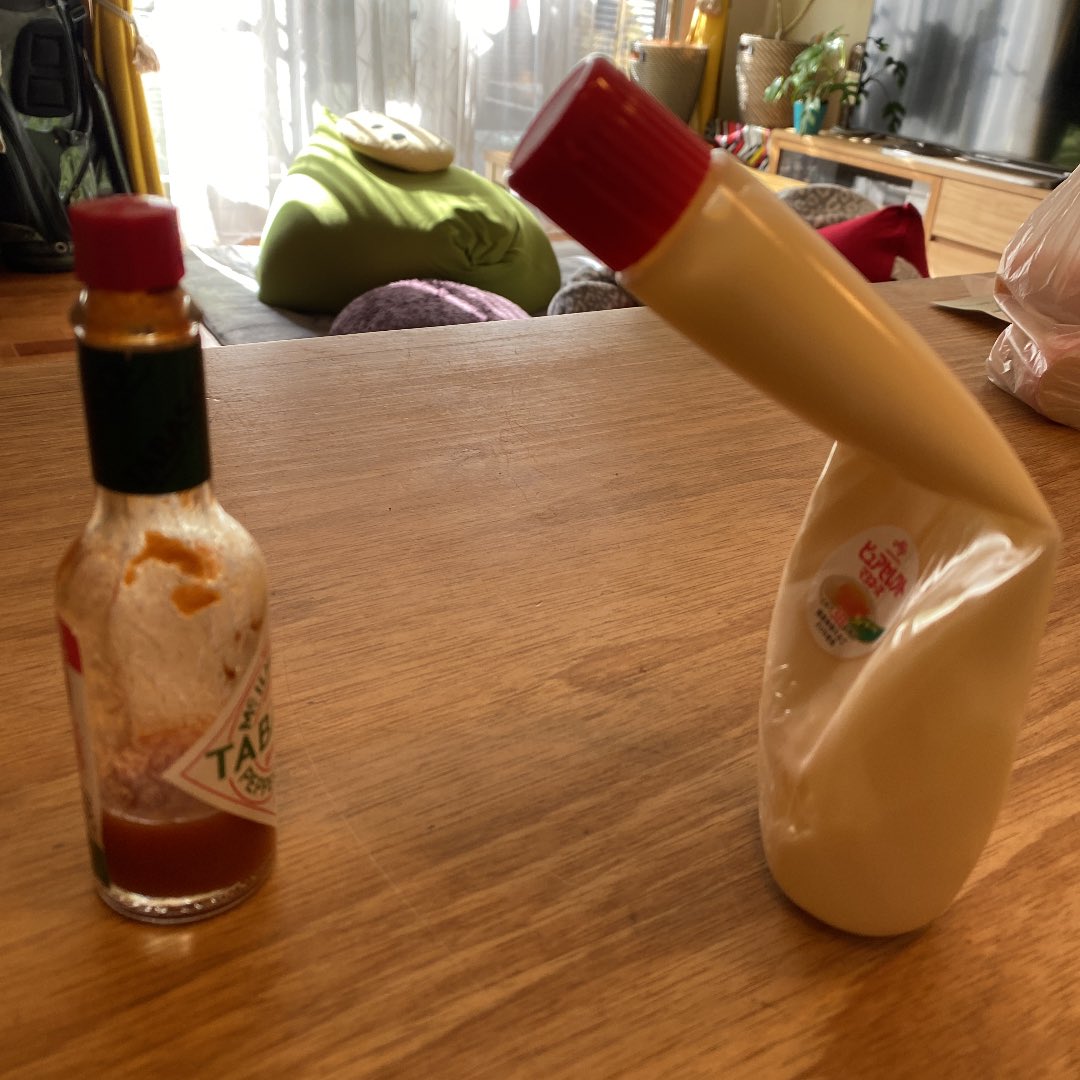 TAAKI000's tweet photo. 上下関係 https://t.co/6nRgKJo712