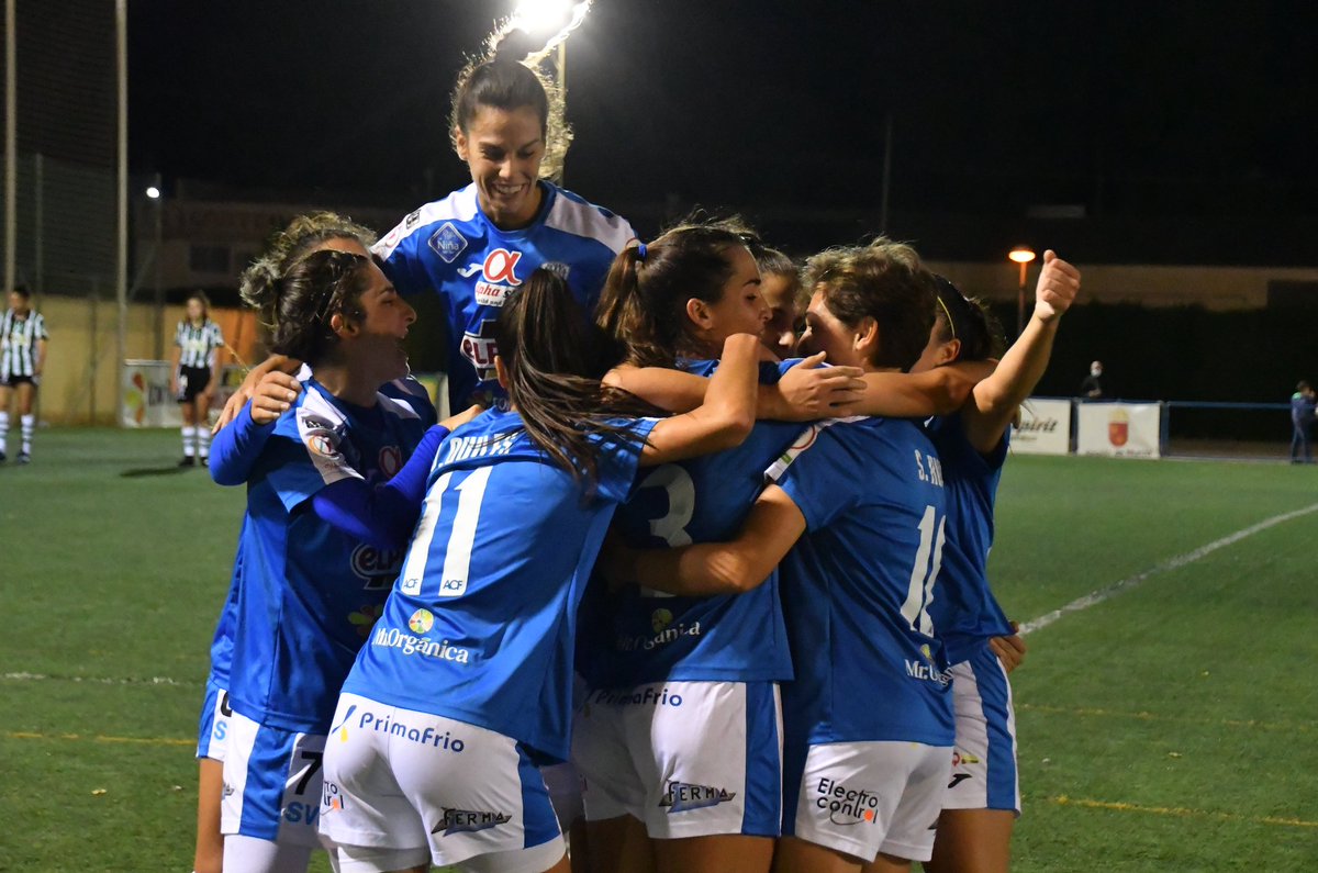 ffrm_es's tweet photo. 📸💙 | La celebración de los goles del @AlhamaElPozo 🙌 ante el Córdoba Femenino (3-1) en #4Fotos.

#Ronda2 ✅ / #CopaDeLaReina 🏆 https://t.co/lVRfhIBVcR