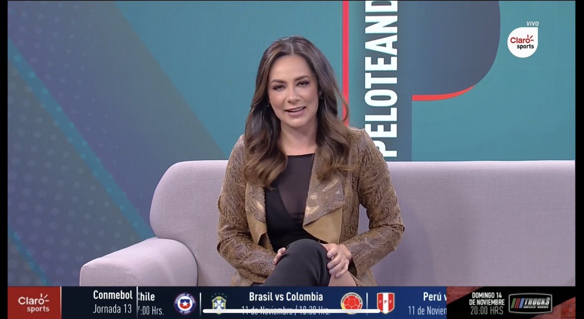 rulas2302's tweet photo. @JACKIE_FELIX  buenos días jackie siempre tan alegre y hermosa en el programa que tengas un bonito día 😊 https://t.co/YbE7J93nJf