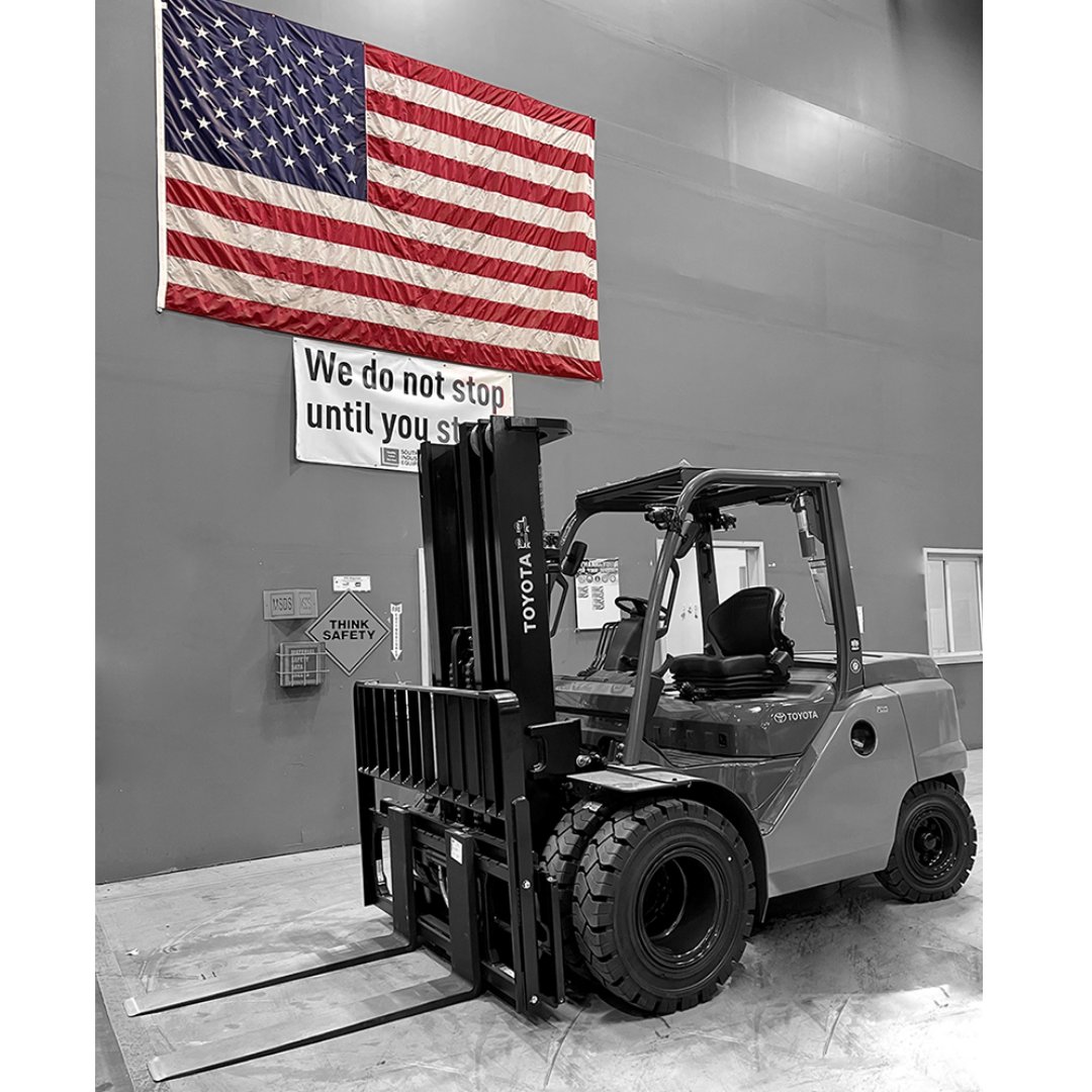SIE_Lift's tweet photo. Thank you to the brave Men and Women who have served our country.  This Veteran's Day, we salute you. https://t.co/Gb1V7AUdbw