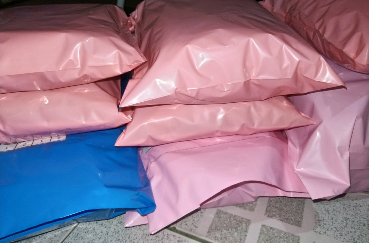neonscart's tweet photo. ⋆·˚ ༘ * #neonsUpdates *. ⋆
Hello! Done packing your orders. these will be ship out tomorrow. Don't forget to sanitize when you receive them. Thank you so much. ♡︎ https://t.co/p0p4vWhDy5