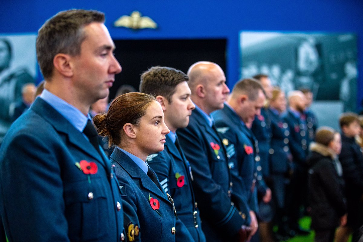 rafredarrows's tweet photo. Today, #RedArrows team members joined local Lincolnshire school children by attending a Service of Remembrance held by RAF Scampton.

#Remembrance
#LestWeForget 
#RemembranceDay2021 https://t.co/TB5S4y36zK