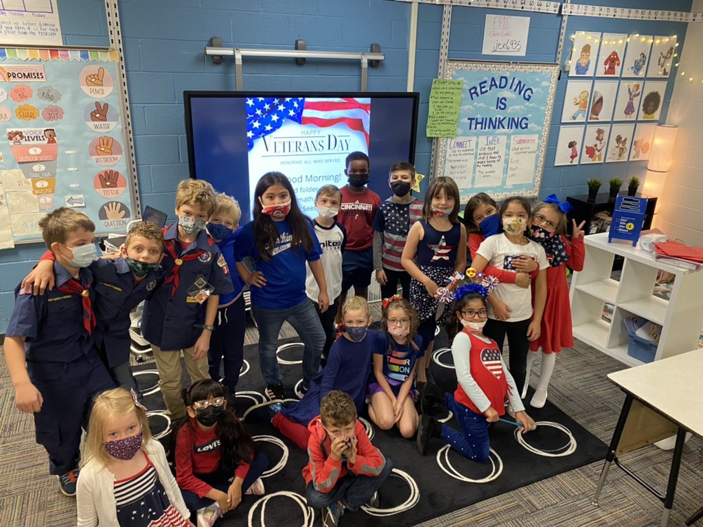 AnnieMosca's tweet photo. HAPPY VETERAN’S DAY! Today we talk about &amp; learn who veterans are and all that they have done for our country! Thank you veterans &amp; SO proud of my 2nd graders singing to show their appreciation! ♥️🇺🇸 #itsworthit @LibertyLeopard https://t.co/RwcCK2KjLr