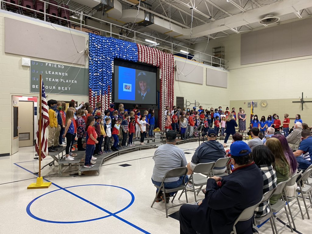 AnnieMosca's tweet photo. HAPPY VETERAN’S DAY! Today we talk about &amp; learn who veterans are and all that they have done for our country! Thank you veterans &amp; SO proud of my 2nd graders singing to show their appreciation! ♥️🇺🇸 #itsworthit @LibertyLeopard https://t.co/RwcCK2KjLr