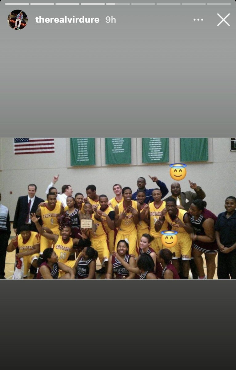 OGColb's tweet photo. Woke up thinking bout dis team man & im still mad we ain’t win state lbvs……but shit we did win da St. Charles West tournament, da MICDS tournament, won our district, & shoulda beat CBC in they tournament but nigga we was playing a soon to be NBA player 😂🤷🏾♂️ #RIPMrWare #RIPMari https://t.co/ulzDO96wAU