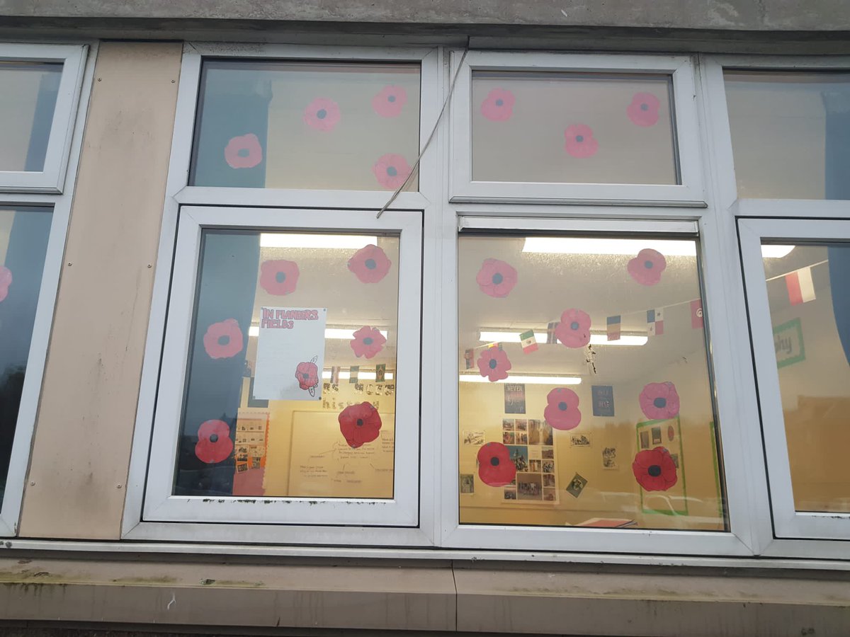 KASocialSubj's tweet photo. Social Subjects pupils  commemorating 100 years of the poppy with their window displays. @Kilwinning_Acad #Remembrance #RemembranceDay https://t.co/hPeUnu8zkv