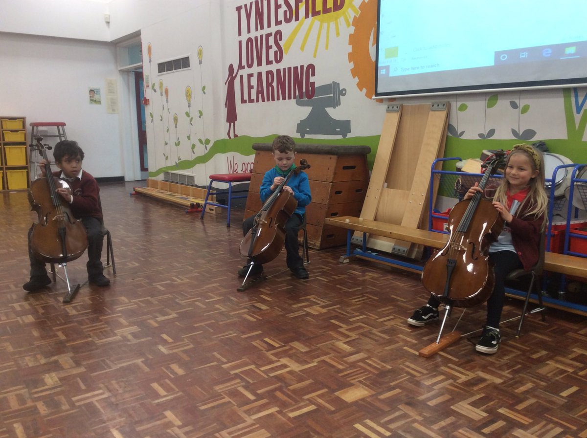 TyntesfieldHR's tweet photo. Trafford Music Service gave us a taster of their music lessons in our infant assembly today! 🎼 https://t.co/hZ4valJaEt