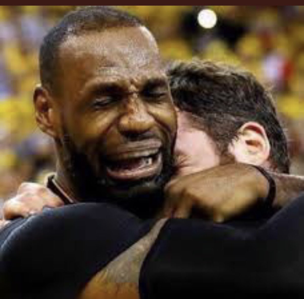 skb_sara's tweet photo. @KingJames Looks like you sniffed an onion before this picture. 🍼🍼 https://t.co/HN7YBqYhpG