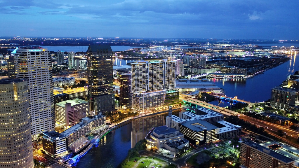 That's So Tampa (@thatssotampa) on Twitter photo A new 5-star hotel and residences, <a href="/PendryHotels/">Pendry Hotels</a>, is set to rise along the Tampa Riverwalk, and it will feature a rooftop pool. Who needs to stay here when it opens?
Full story >> l8r.it/T3pl A new 5-star hotel and residences, <a href="/PendryHotels/">Pendry Hotels</a>, is set to rise along the Tampa Riverwalk, and it will feature a rooftop pool. Who needs to stay here when it opens?
Full story >> l8r.it/T3pl