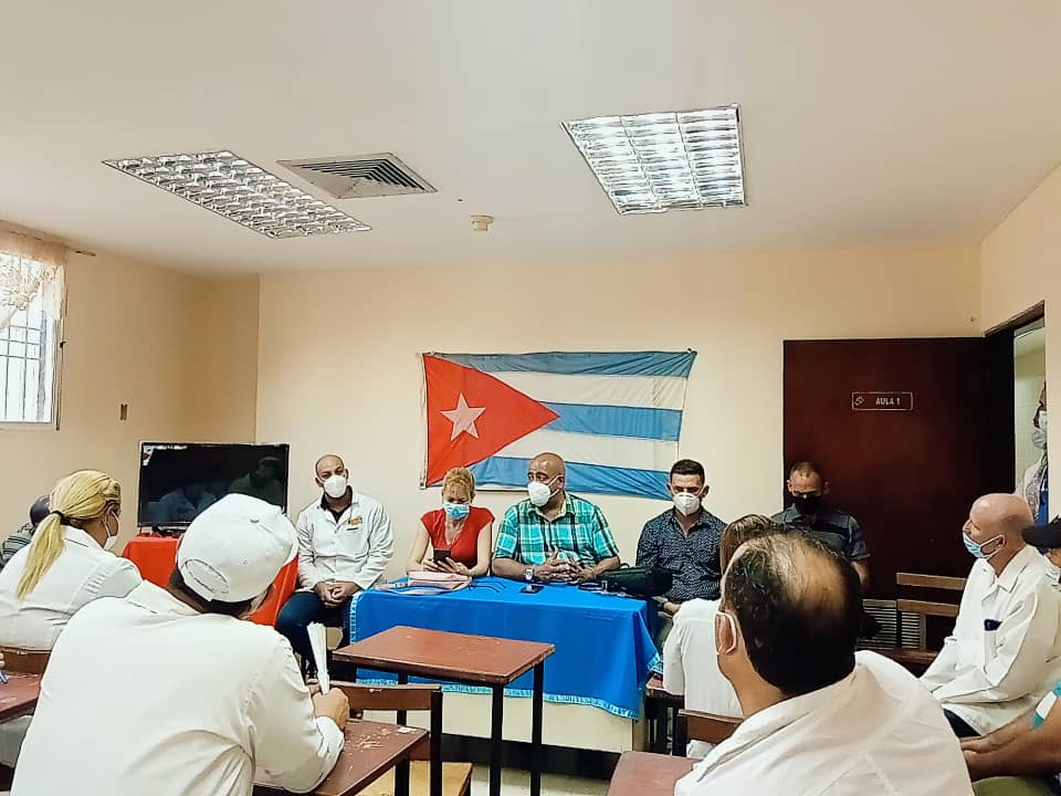 cubacooperaZul's tweet photo. En las relaciones internacionales practicamos nuestra solidaridad con hechos, no con bellas palabras. Poniéndole el corazón a cada consulta y a su Patria. Apoyo incondicional a la revolución Cubana 
#ACubaPonleCorazón
#HeroesDeLaSalud   
#CubaEsUnContinente
@CubacooperaZul https://t.co/CPOuZIHLyg