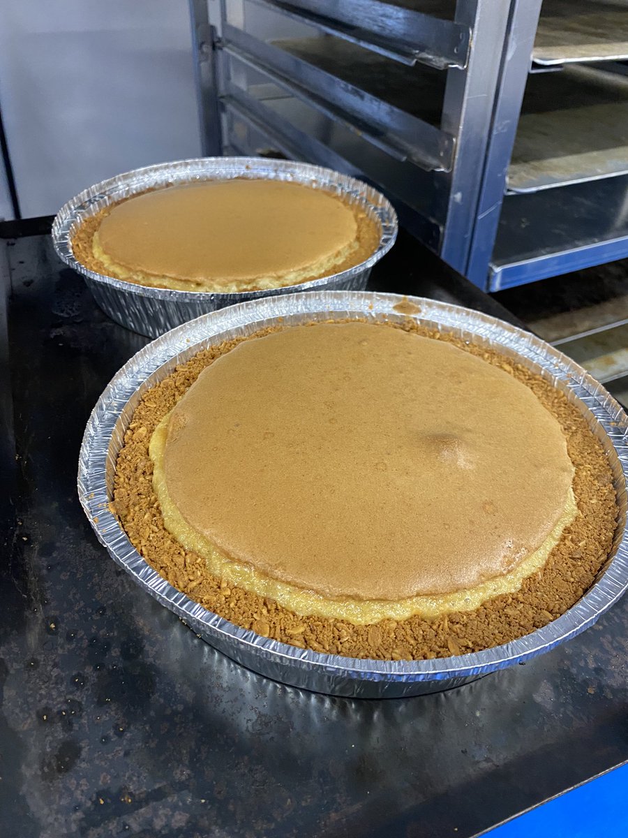 LewisSpareychef's tweet photo. Crack pie fresh out the oven @WildFlourBath on @HubboxSW menus currently! #food #bathgoodfood #bakery #southwest https://t.co/ukEj7vz1zr